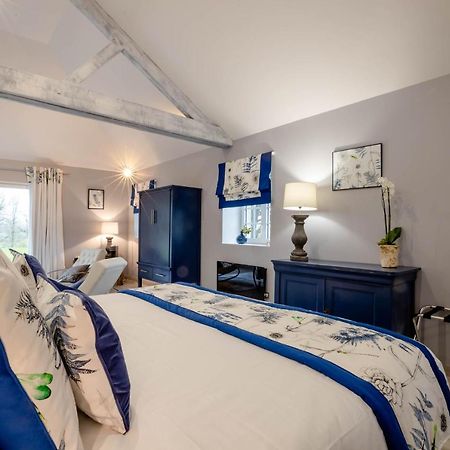 Domaine De L'Oiseau Bed & Breakfast Gergy ภายนอก รูปภาพ