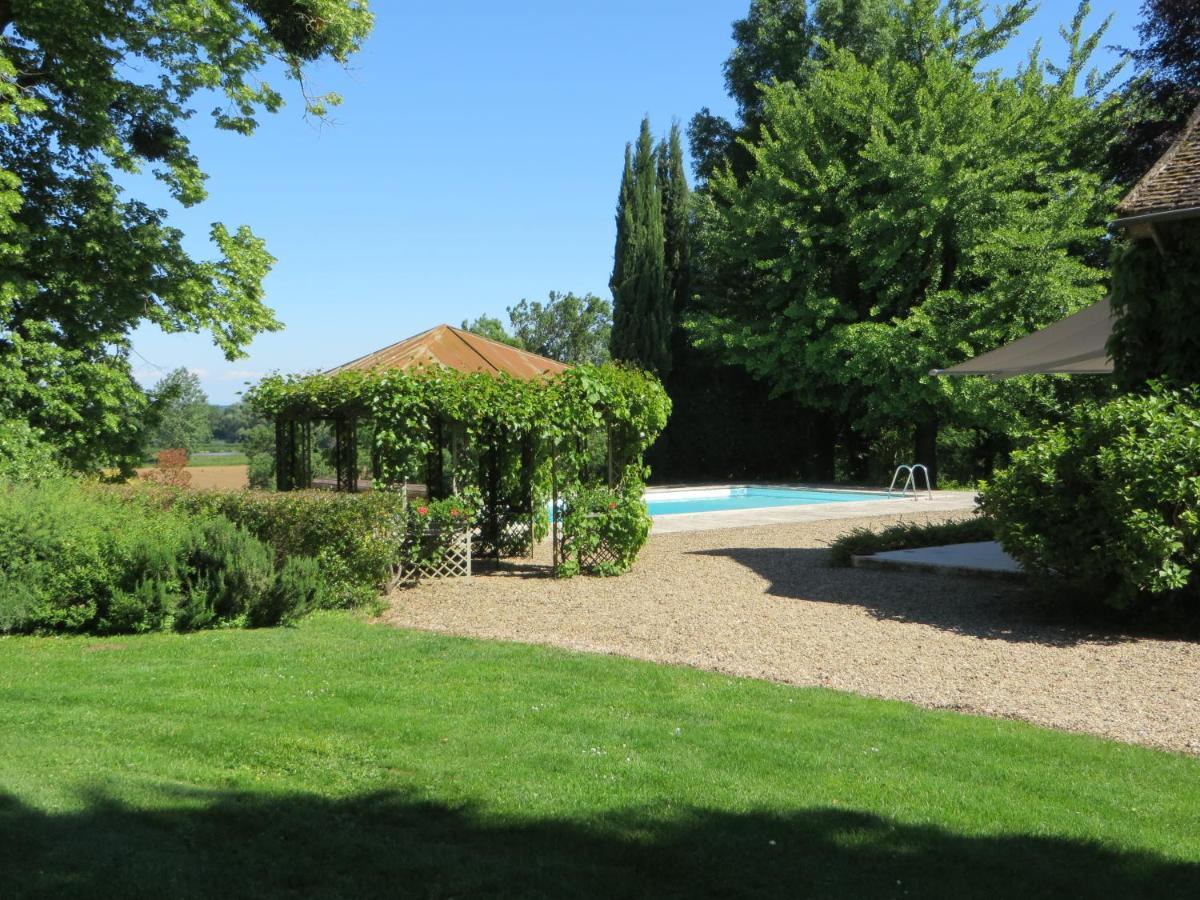 Domaine De L'Oiseau Bed & Breakfast Gergy ภายนอก รูปภาพ