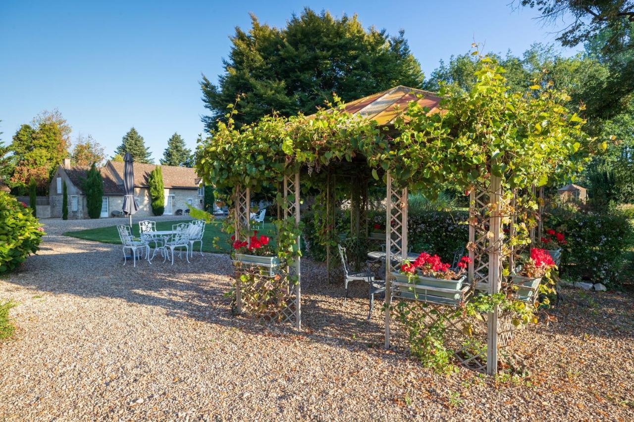 Domaine De L'Oiseau Bed & Breakfast Gergy ภายนอก รูปภาพ